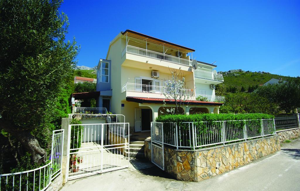 Apartment Huanita Promajna Exterior foto